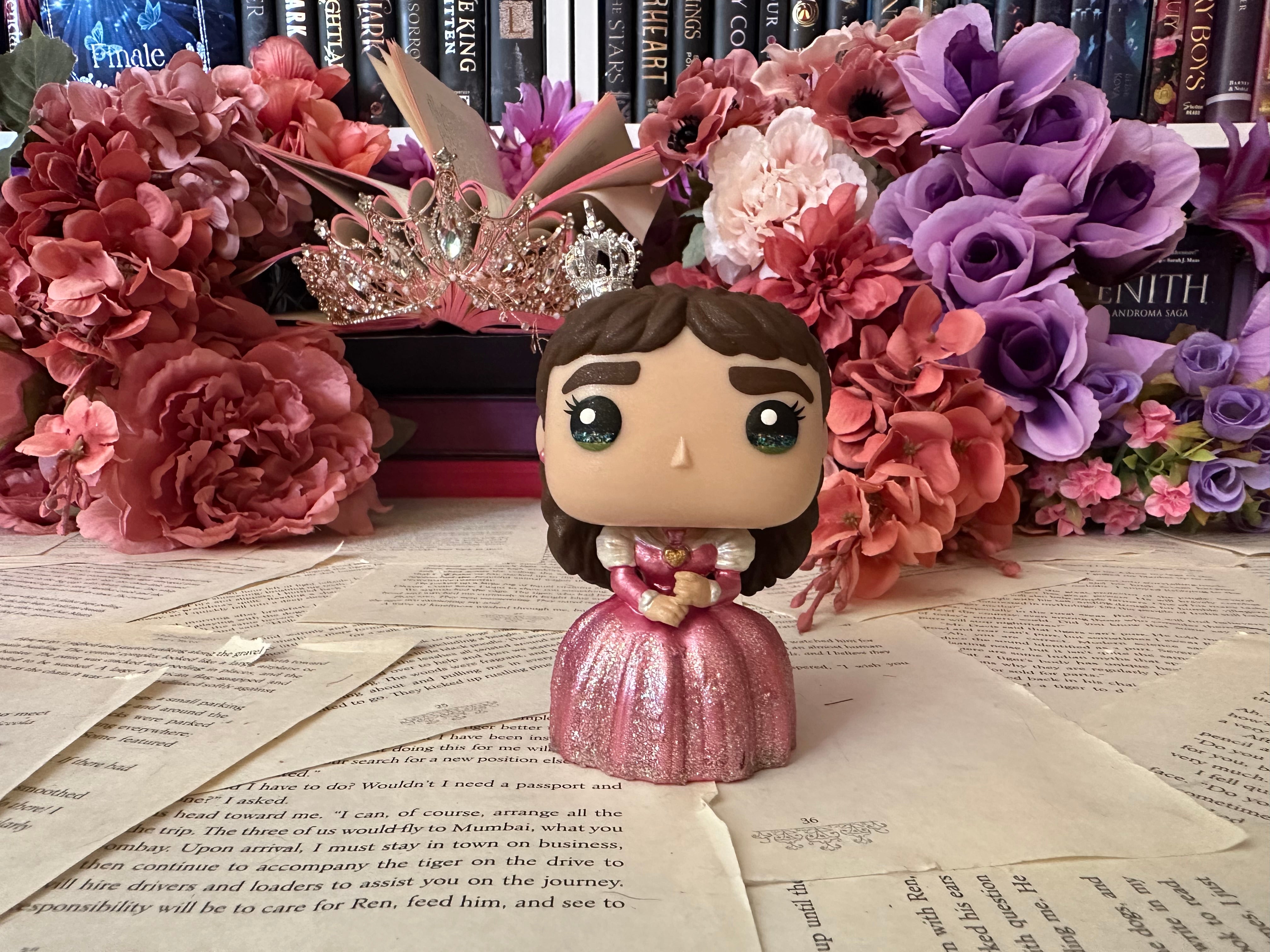 Twin crowns rose – Pagesofthenight