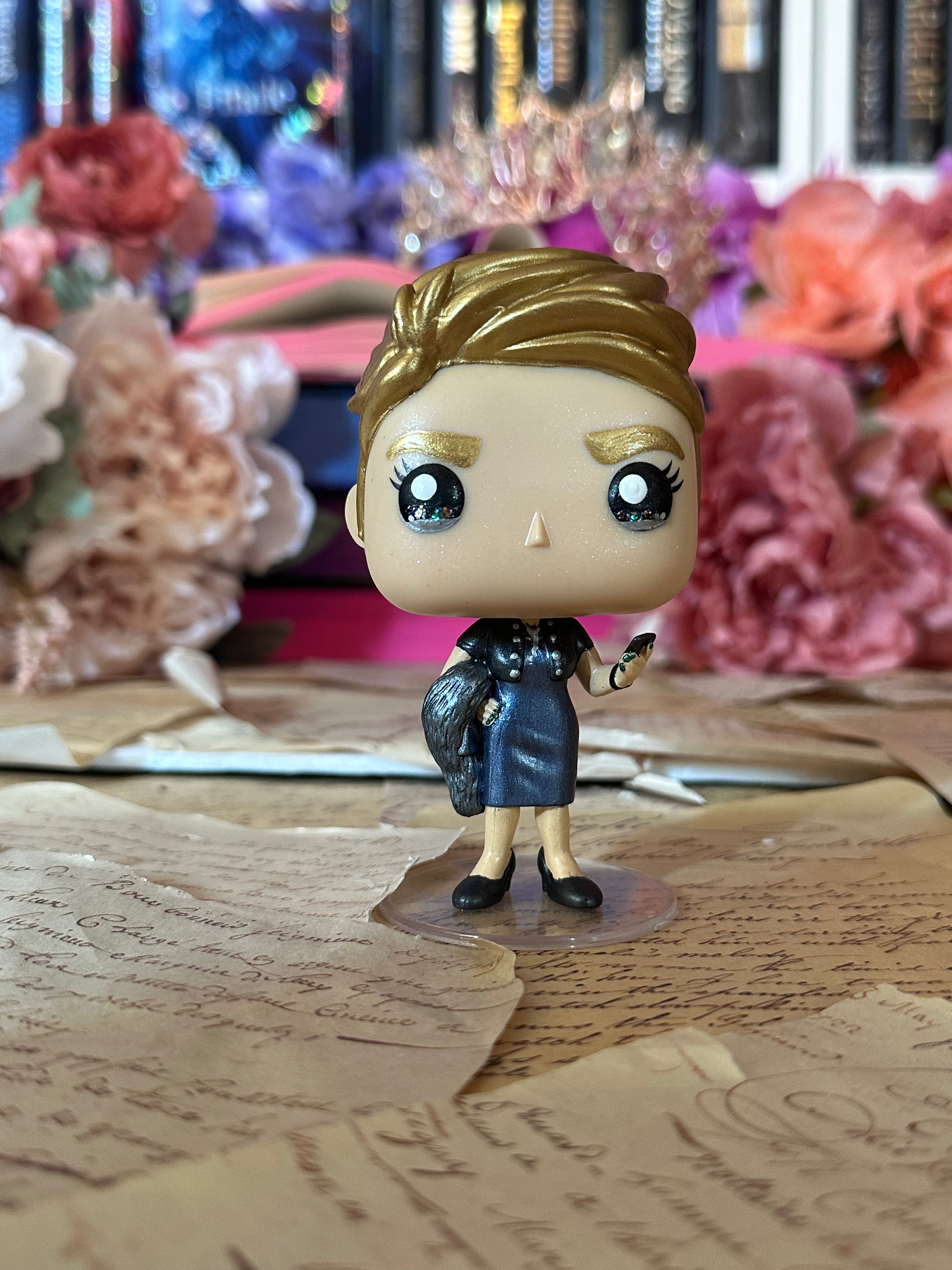 *made w/ permission* crescent city jesiba preorder – Pagesofthenight